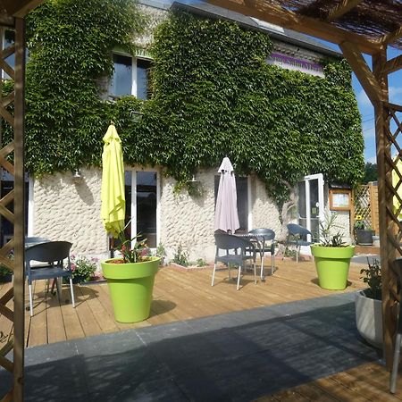 Logis Hotel Restaurant Auberge Saint Martin Surville  Exterior photo