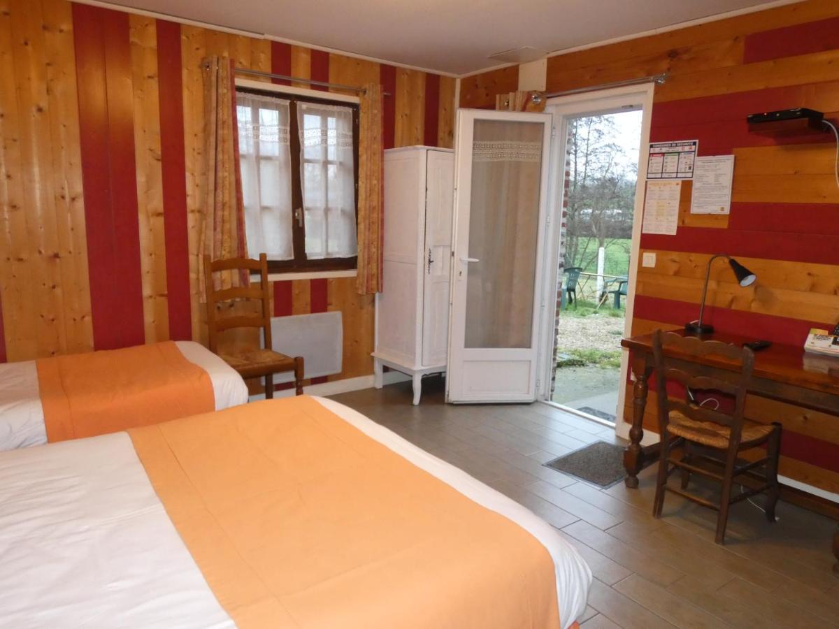 Logis Hotel Restaurant Auberge Saint Martin Surville  Exterior photo